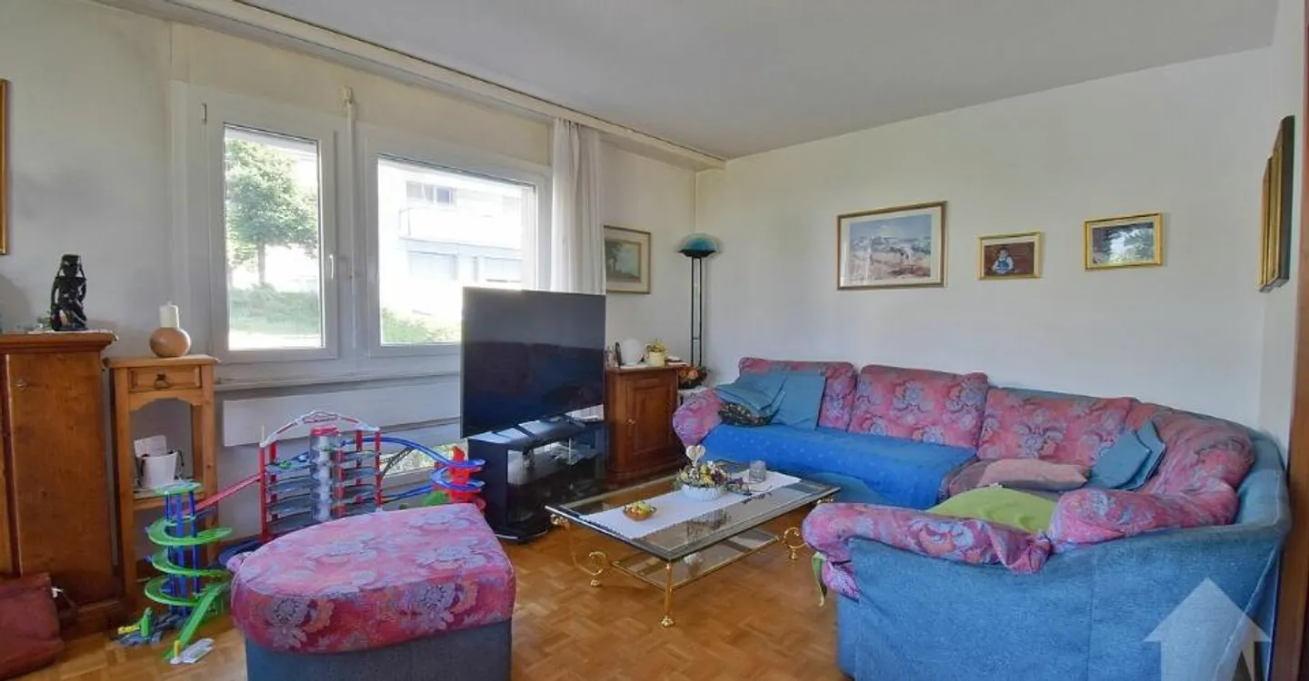 Appartamento luminoso 4,5 locali - Foto 3 di 11
