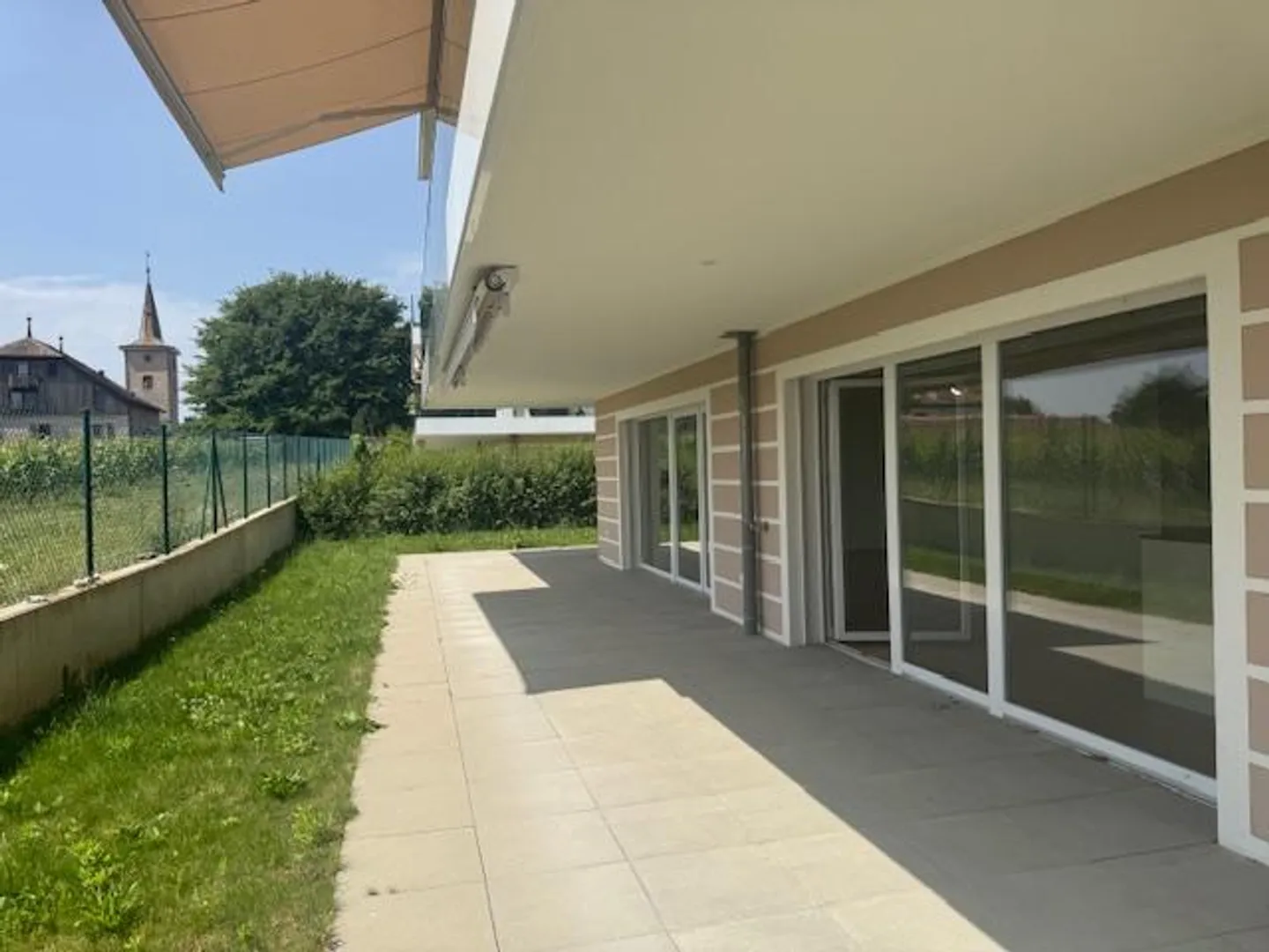 Modern Garden Apartment in Etoy - Photo 1 of 15