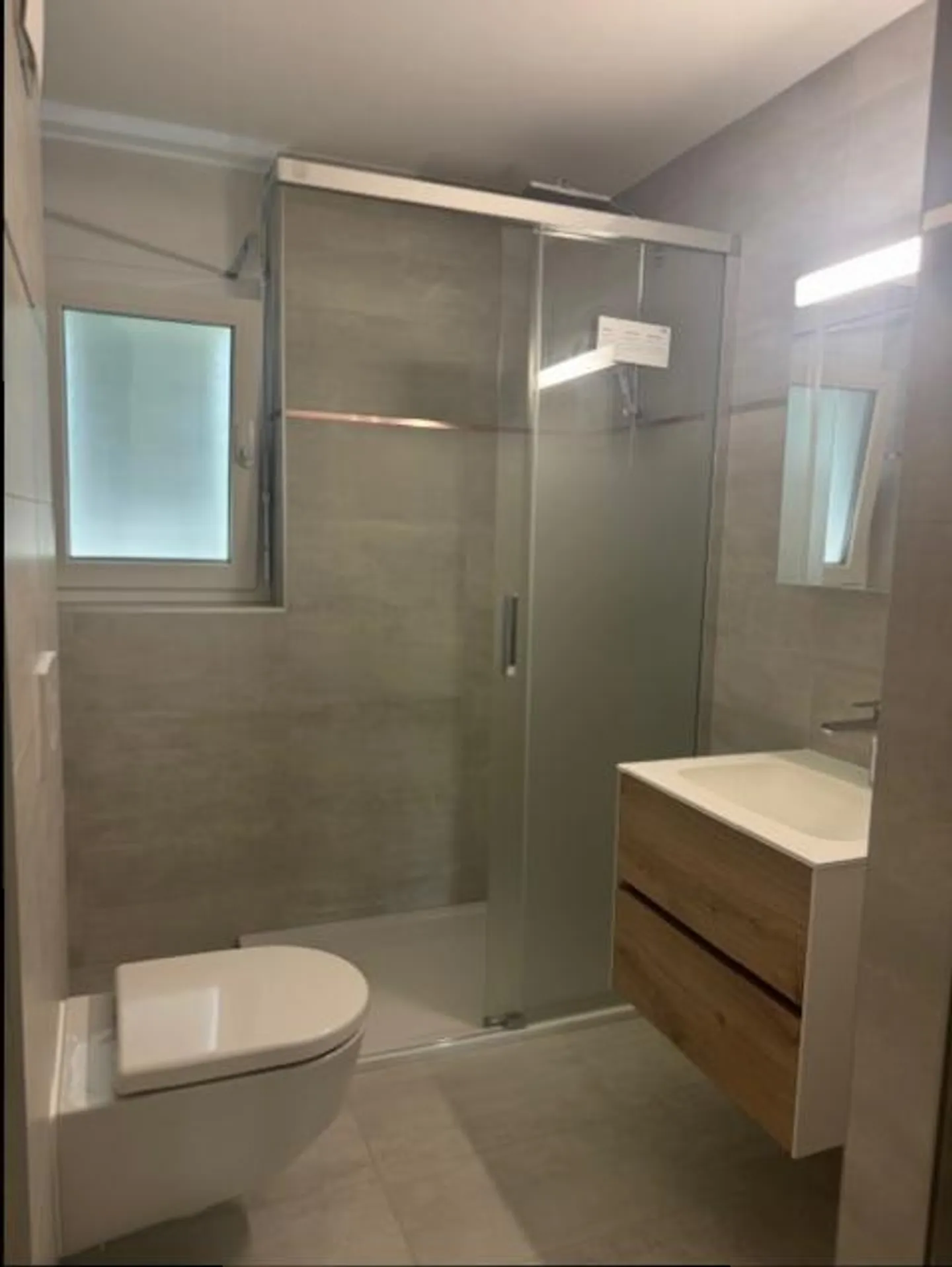 Modern Garden Apartment in Etoy - Photo 8 of 15