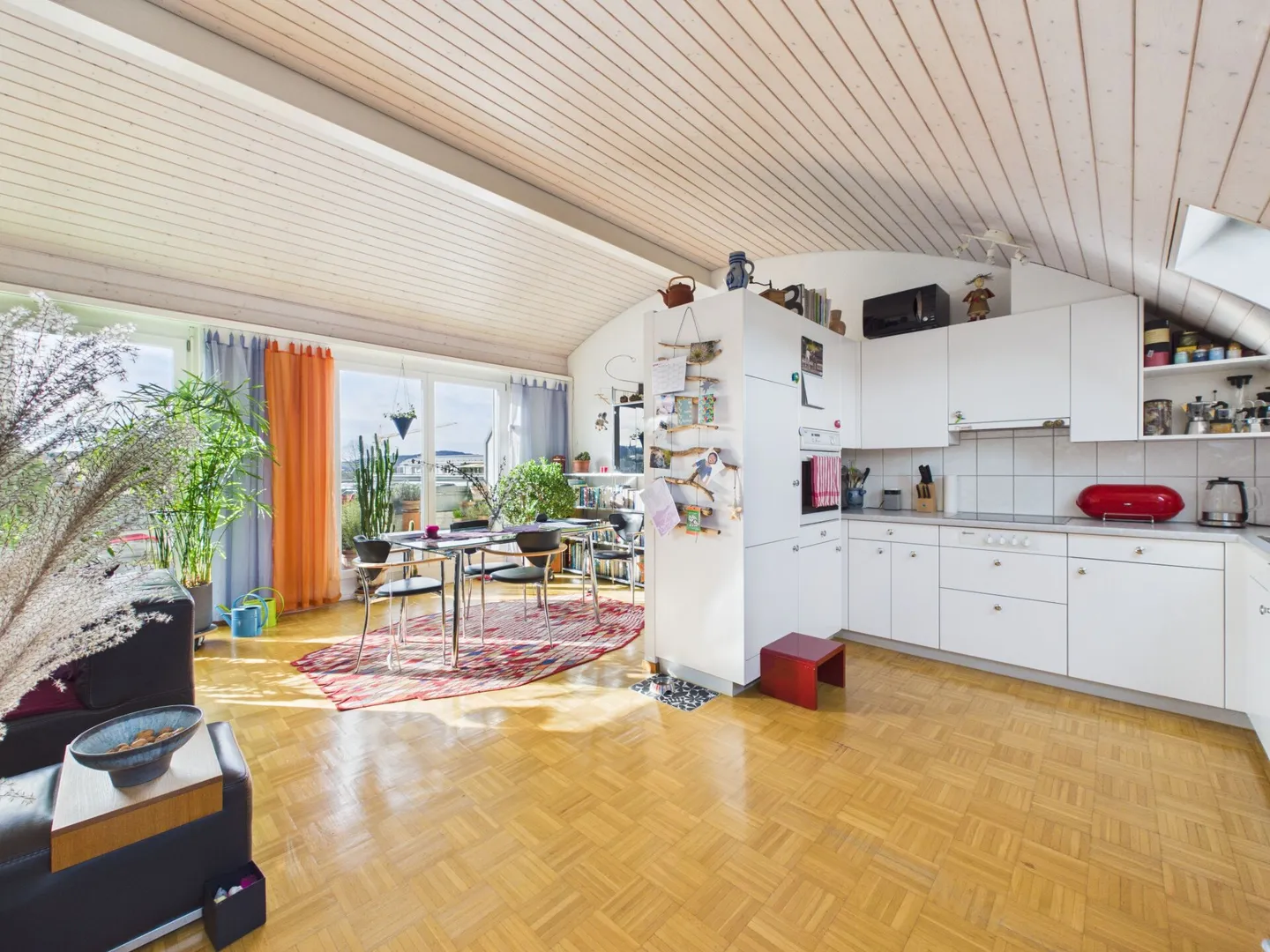 MAISONETTE CON BALCONE E VISTA LONTANA - Foto 3 di 7