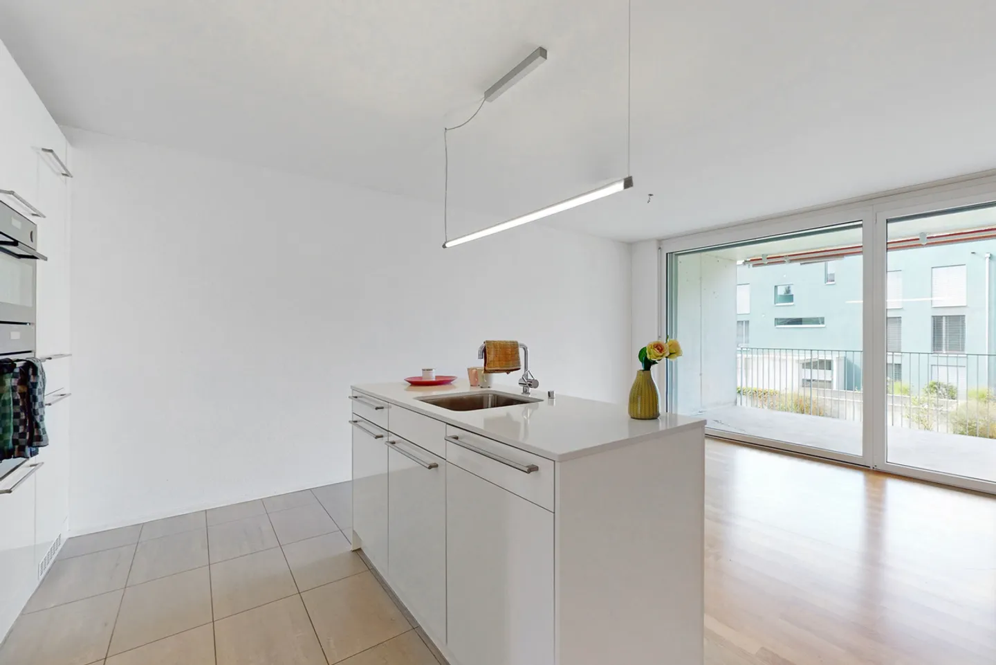 Helles Apartment mit Balkon - Foto 1 von 10