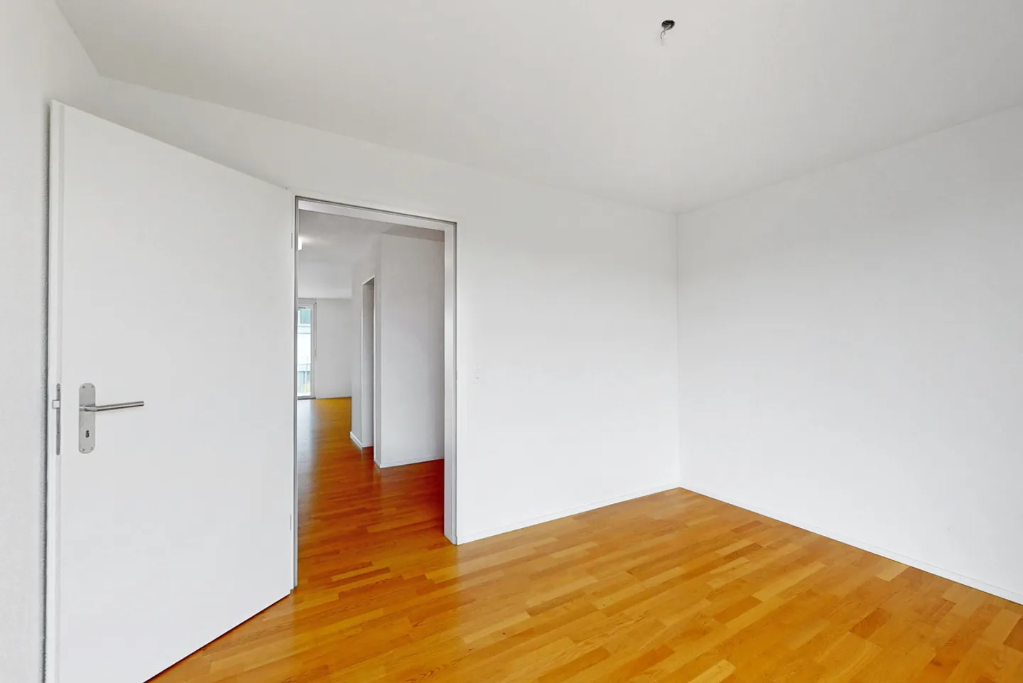 Helles Apartment mit Balkon - Foto 6 von 10