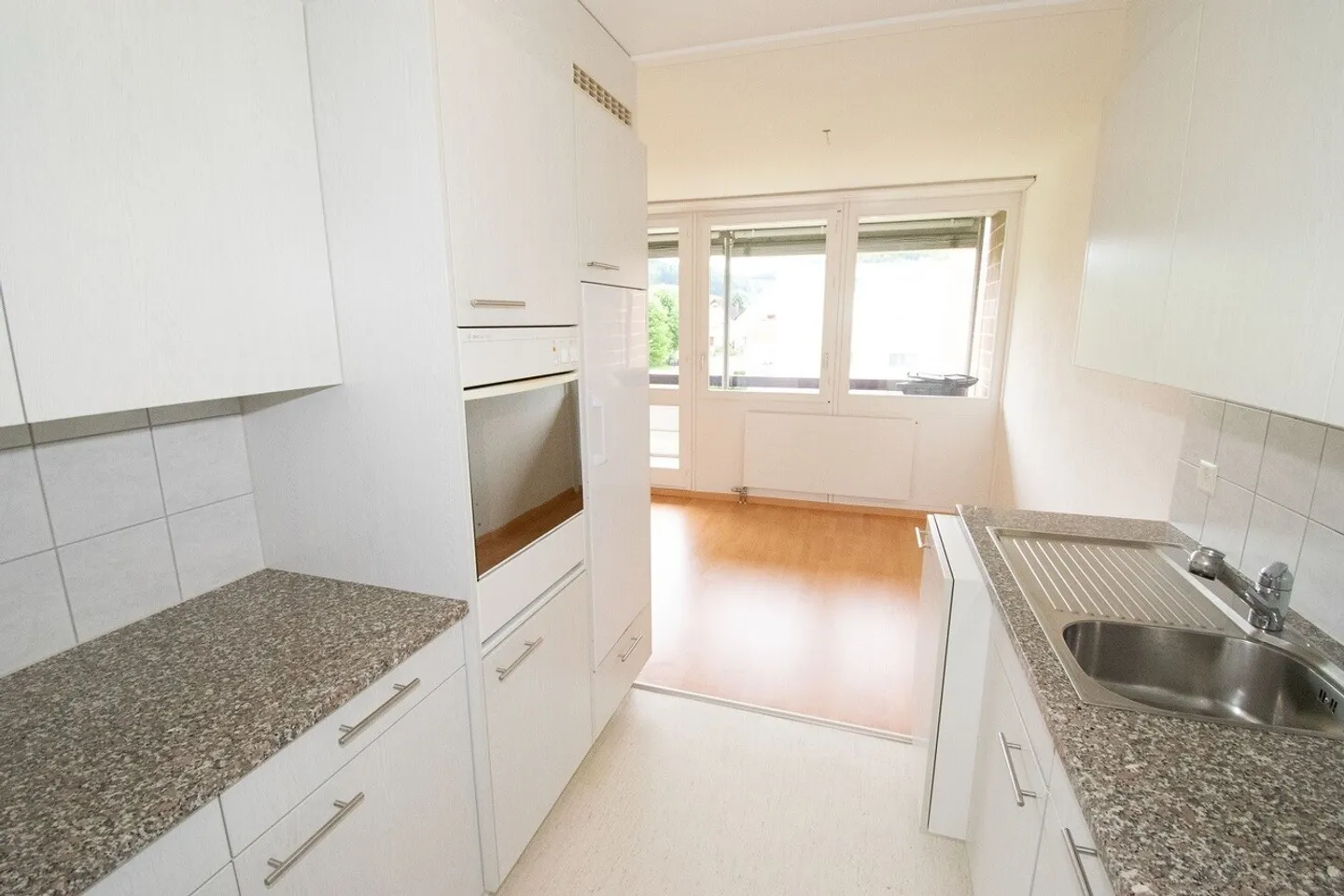 Geräumige Wohnung in ruhiger Lage - Foto 6 von 13