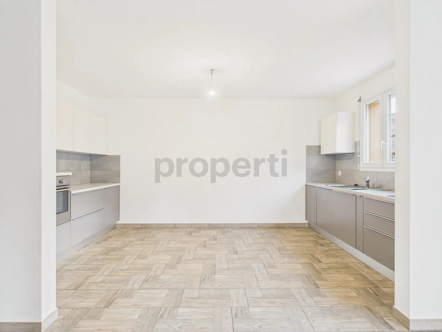 Maison mitoyenne moderne de 4,5 pièces avec jardin à Cresciano - Photo 4 sur 14