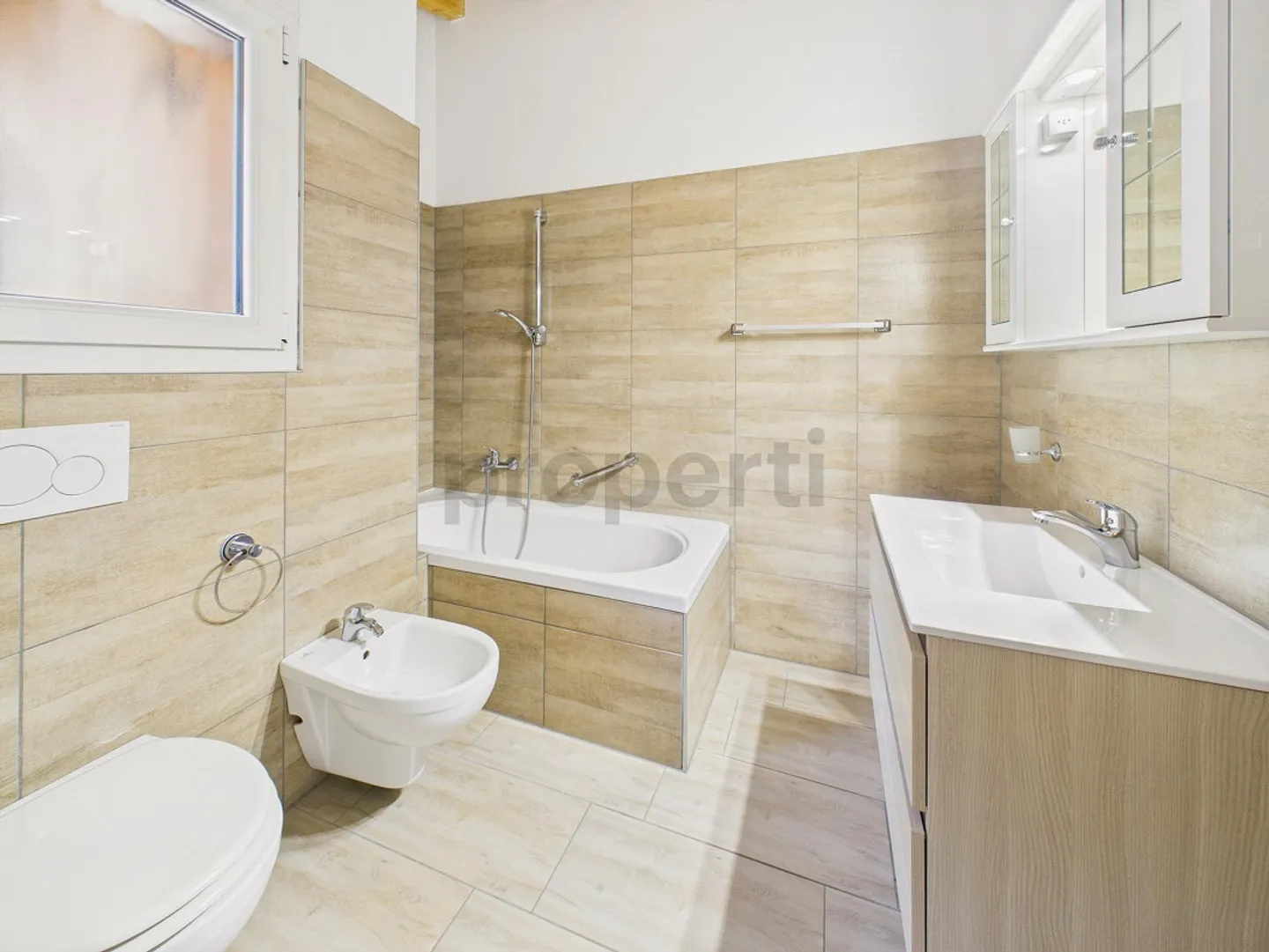 Maison mitoyenne moderne de 4,5 pièces avec jardin à Cresciano - Photo 10 sur 14