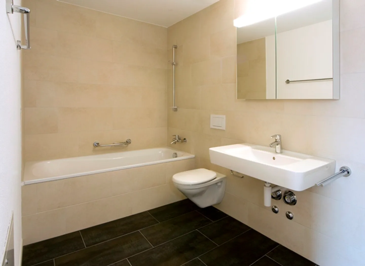 AFFITTO SENZA DEPOSITO - moderno appartamento di 2½ stanze - Foto 3 di 4