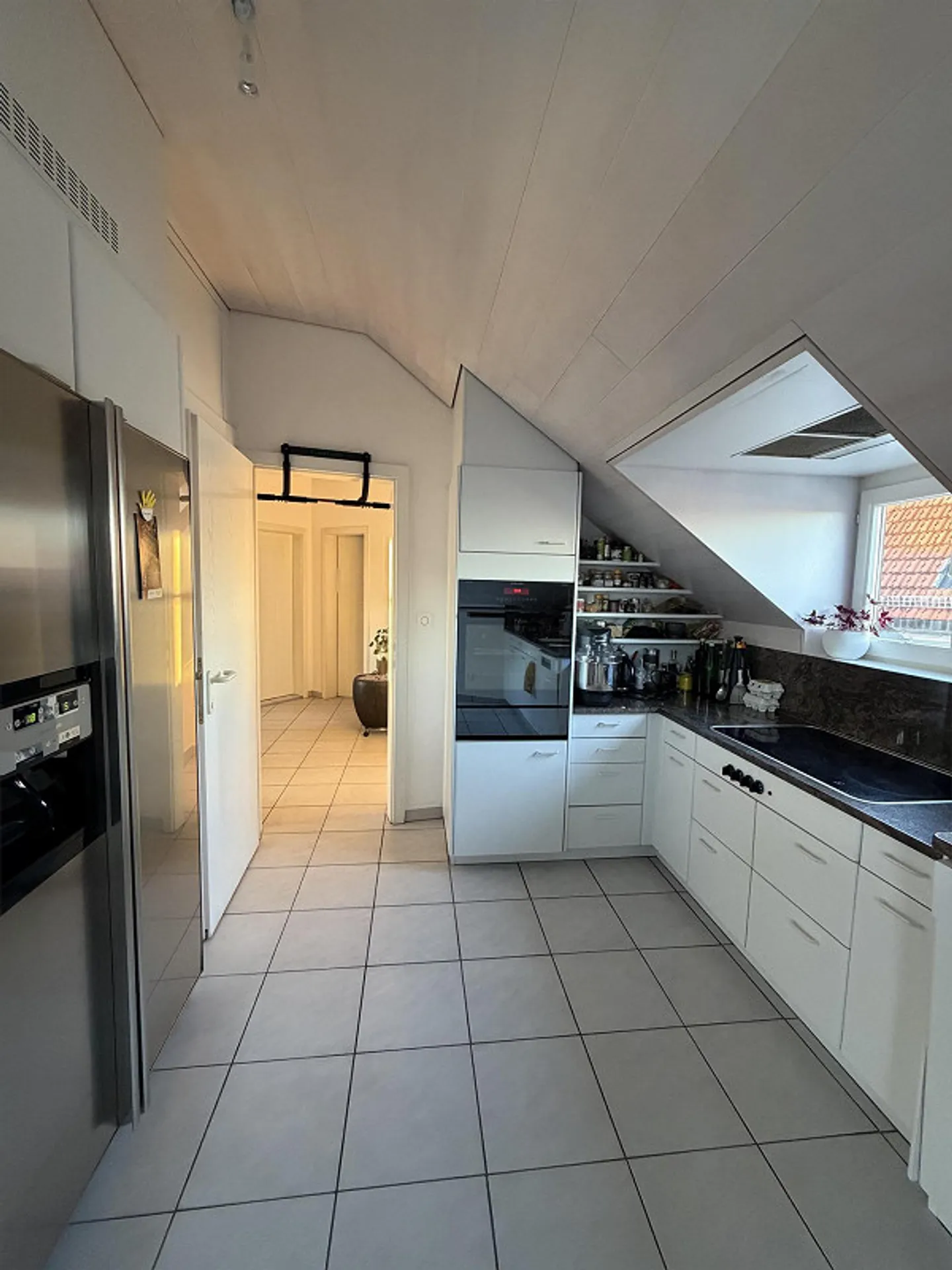 Maisonette apartment with roof terrace near HSG and cantonal hospital - Photo 8 of 9