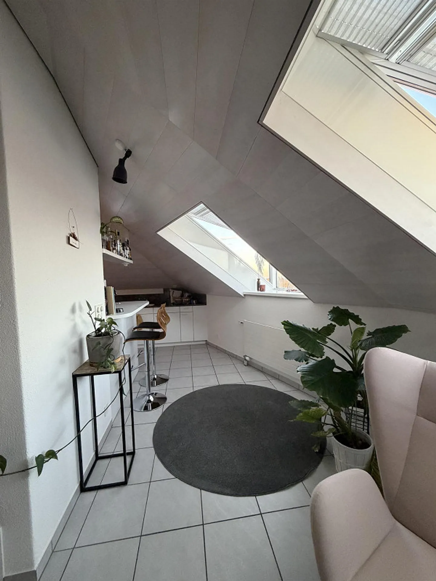 Maisonette apartment with roof terrace near HSG and cantonal hospital - Photo 9 of 9