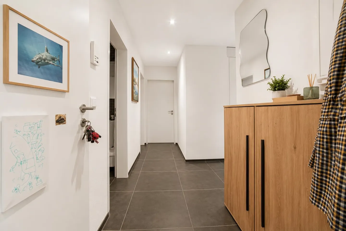 Appartamento moderno di 3,5 stanze con balcone a Dübendorf - disponibile da settembre 2026 - Foto 5 di 9