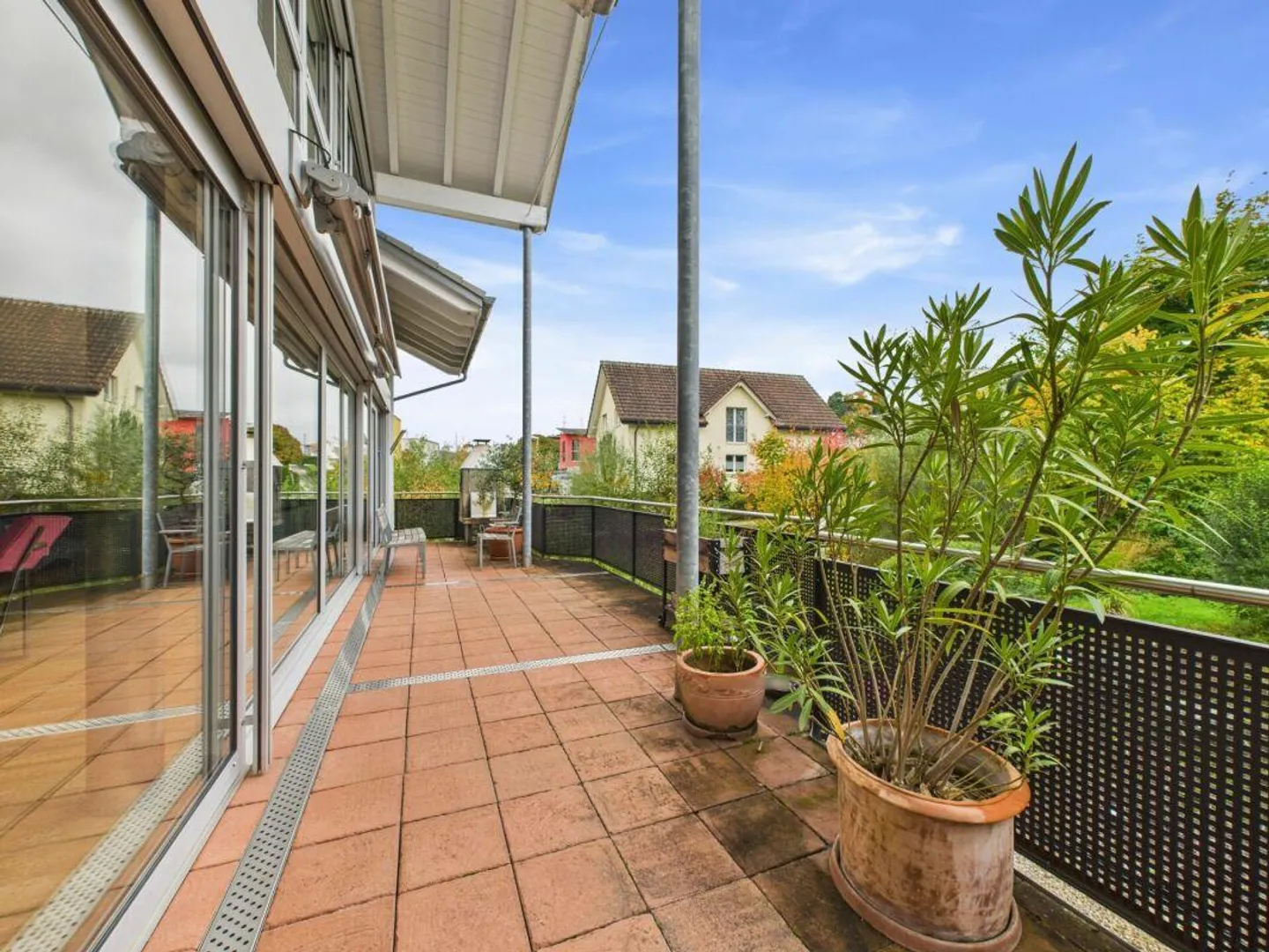 Stylish Two-Family House with Garden Apartment and Maisonette - Photo 2 of 8