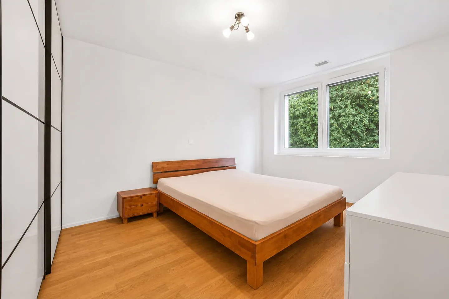 Appartamento moderno di 3,5 stanze con balcone a Dübendorf - disponibile da settembre 2026 - Foto 8 di 9