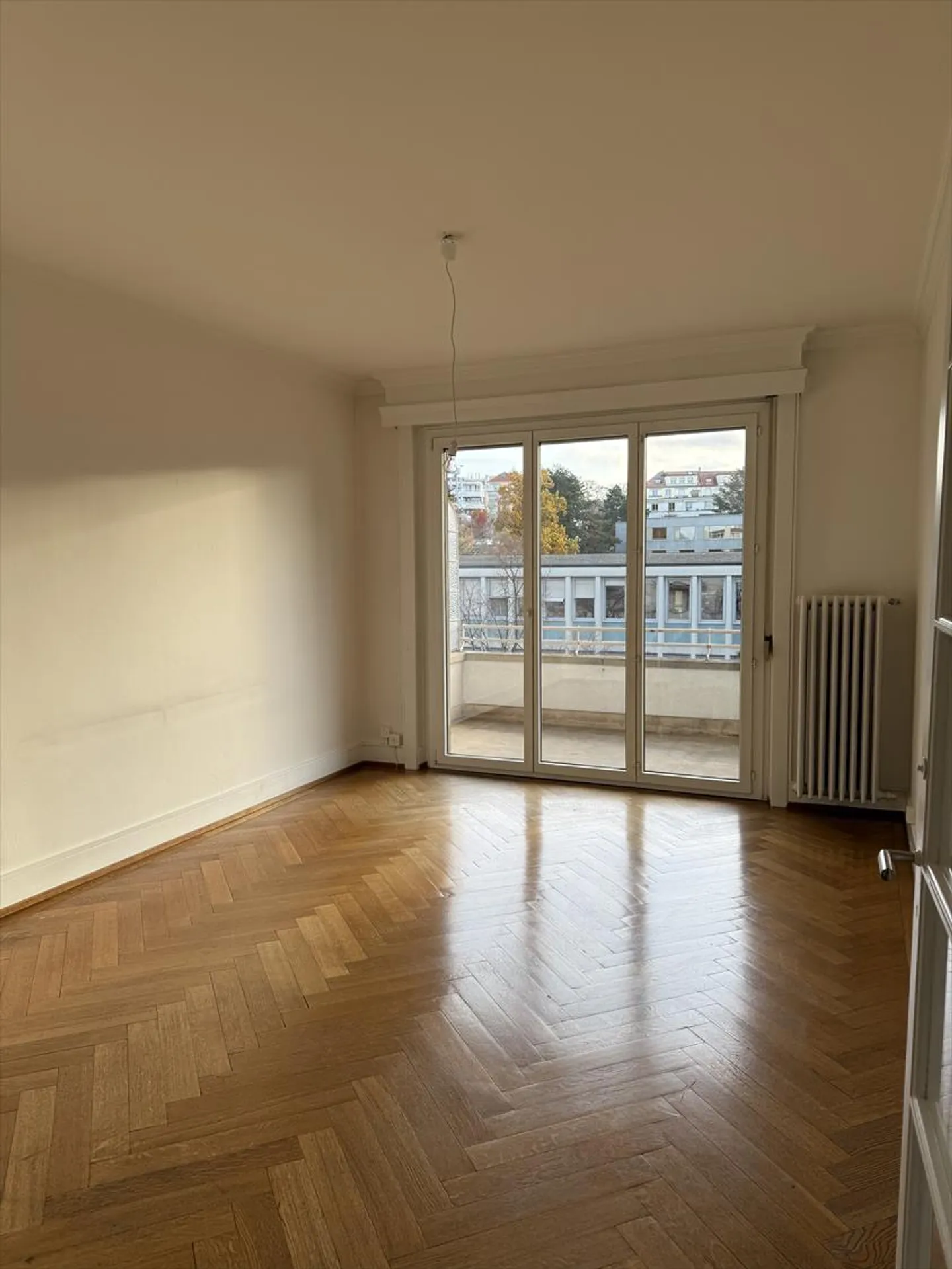 2.5 Room Apartment - Photo 2 of 3