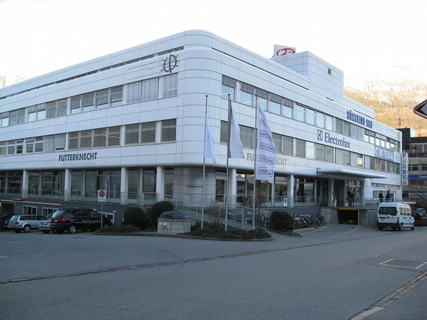 Place de parking extérieure - Photo 1 sur 1