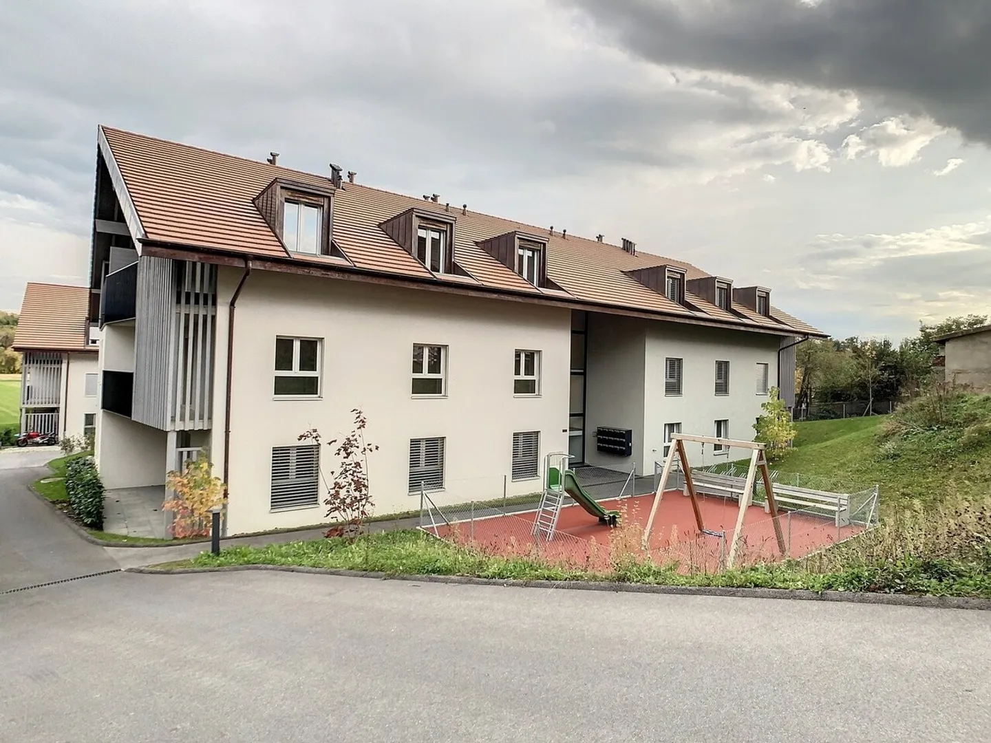 IN UN BELLO E TRANQUILLO CONTESTO APPARTAMENTO DI 3½ STANZE - Foto 2 di 6