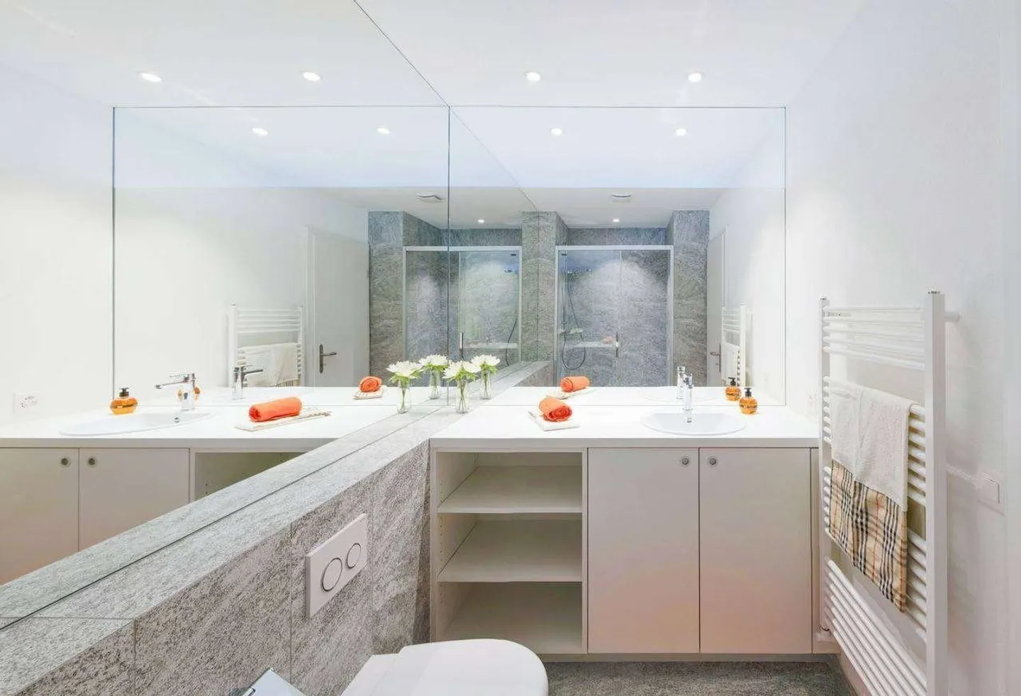 4.5 Duplex Apartment with Garden in Sorengo - Photo 9 of 11