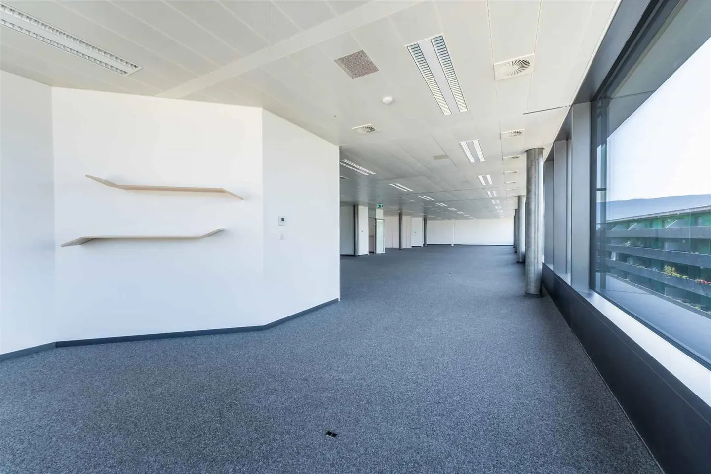 Magnifico spazio amministrativo di circa 350 m2 in un edificio recente a Ver - Foto 3 di 7