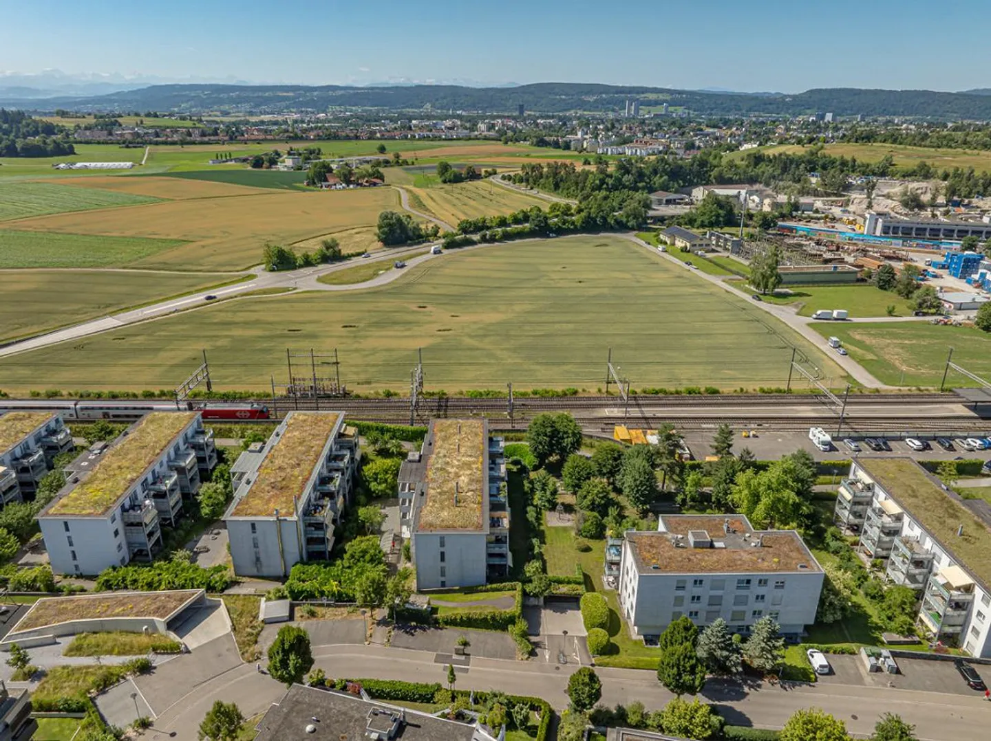 3.5-Zi-Wohnung mit Cheminée, Balkon & Tiefgaragenparkplatz - Foto 16 von 18