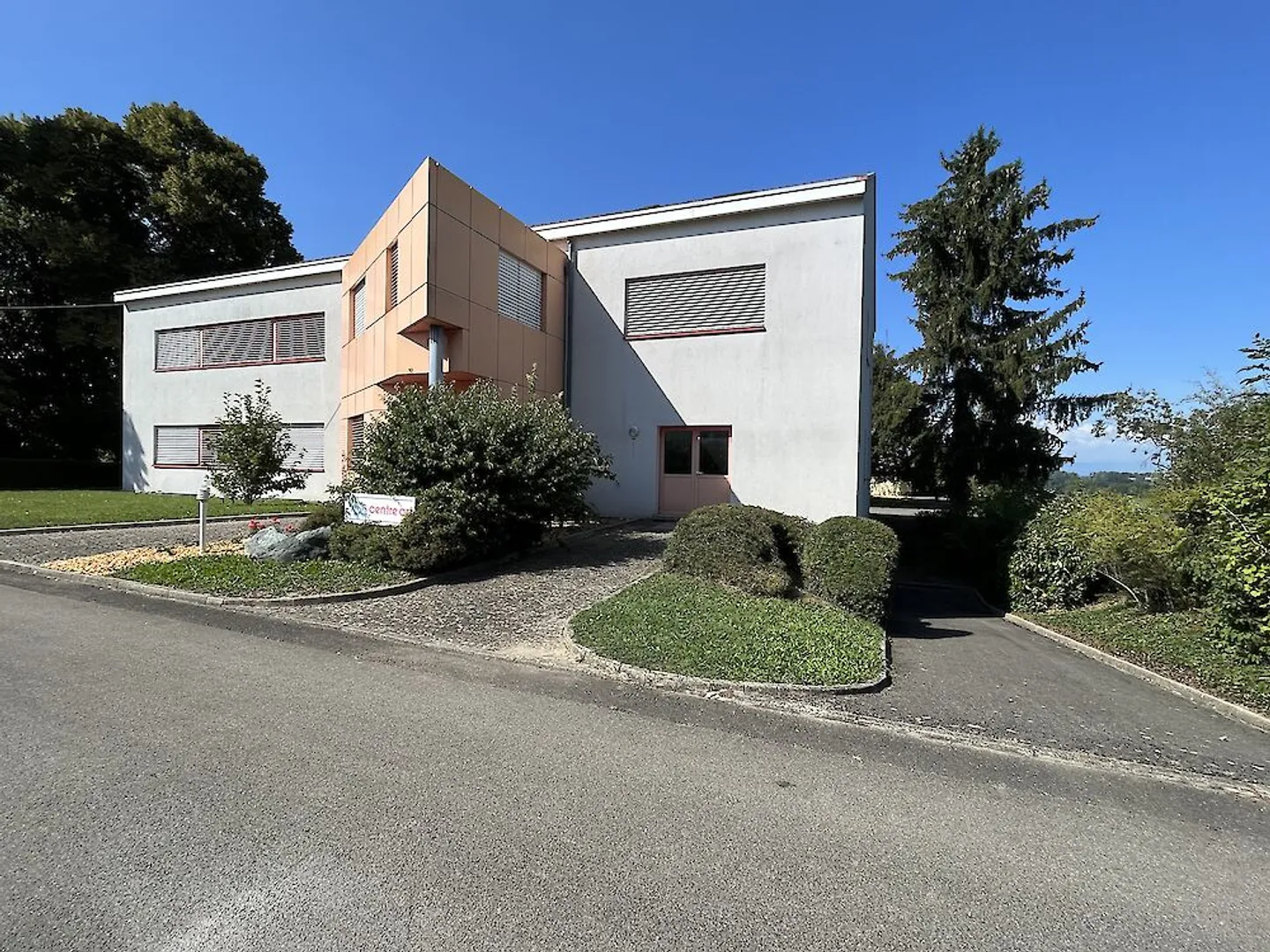 Proprietà commerciale in affitto - Foto 1 di 13