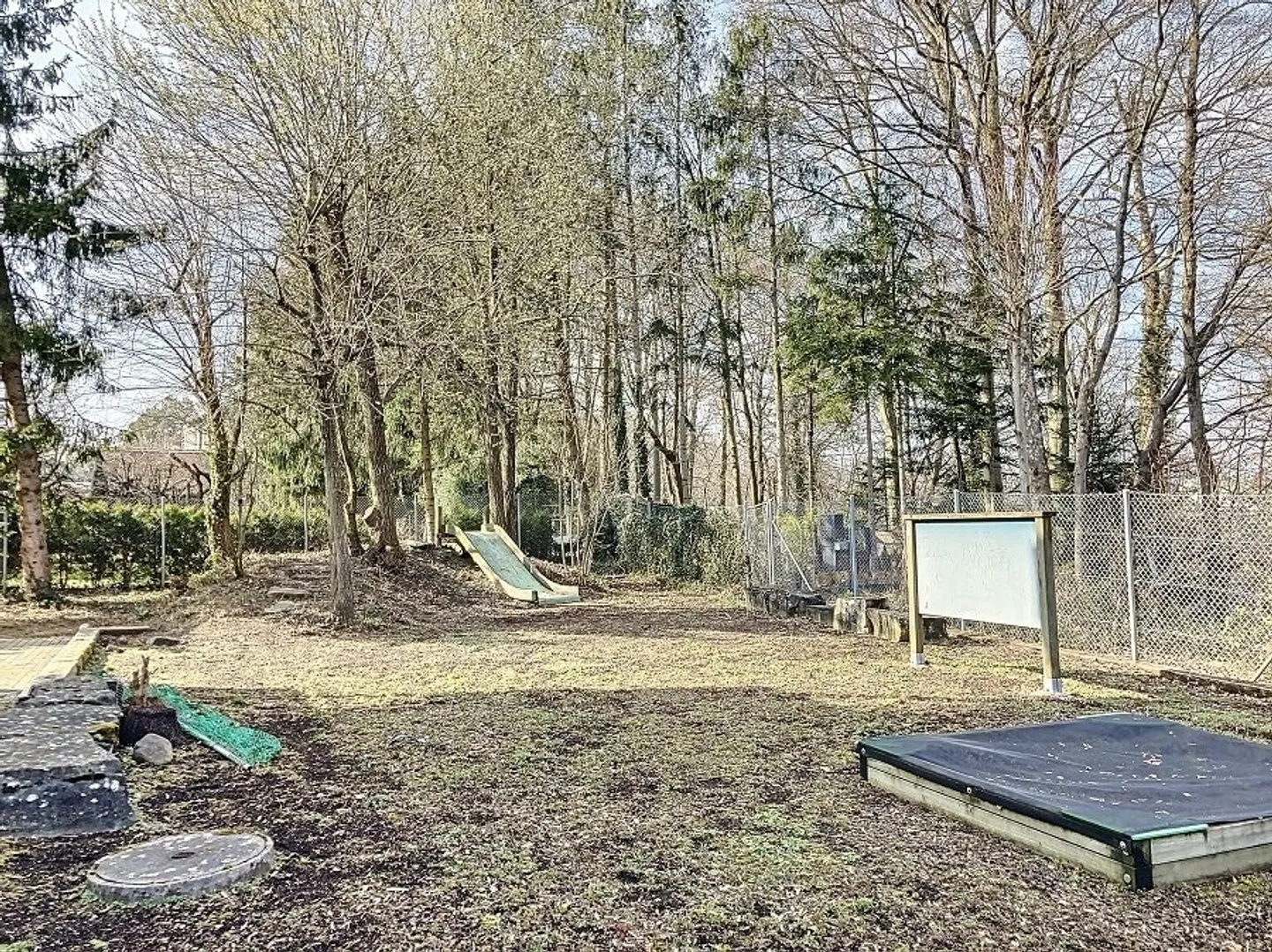 Appartement Charmant en Verdure - Photo 6 sur 6