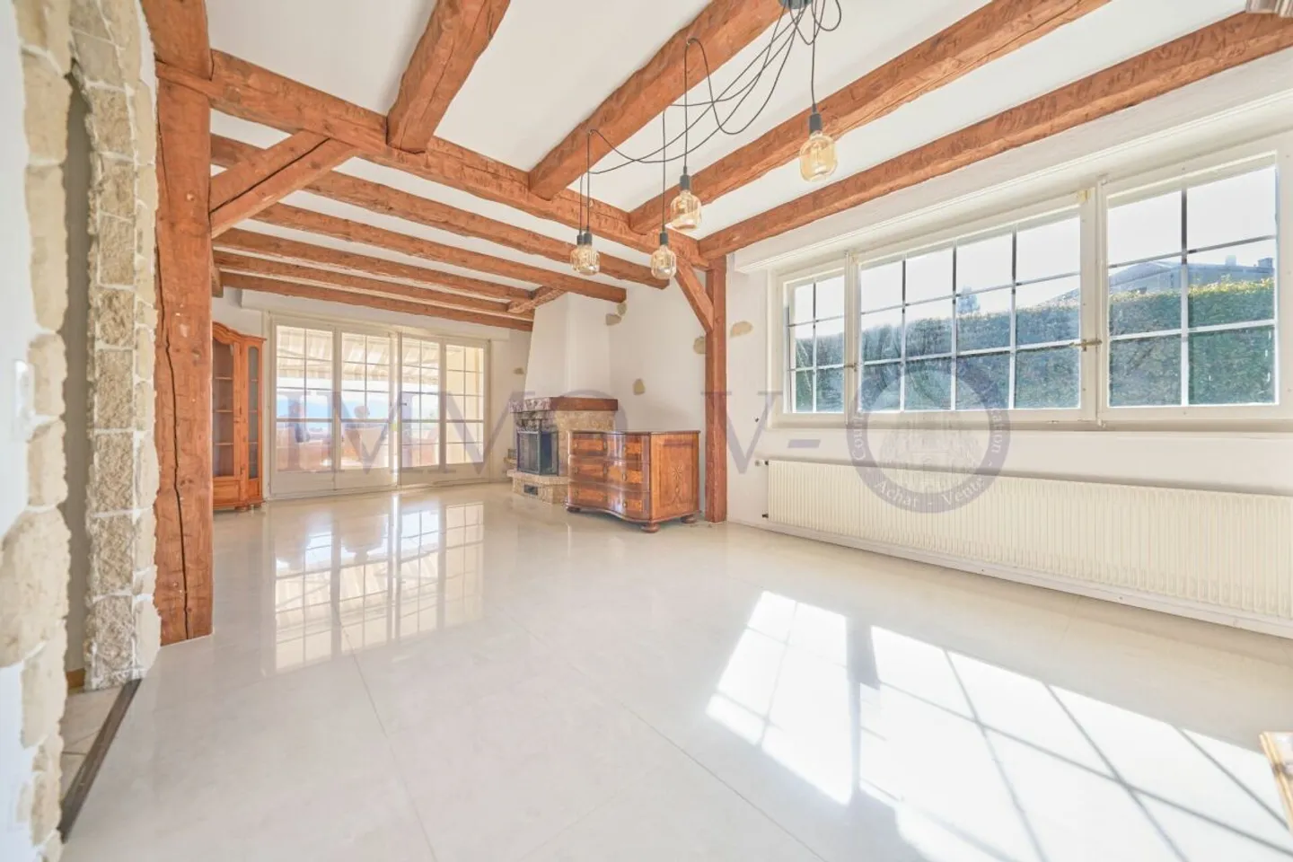 Geräumig mit Garten, Pool und Seeblick - Foto 8 von 16