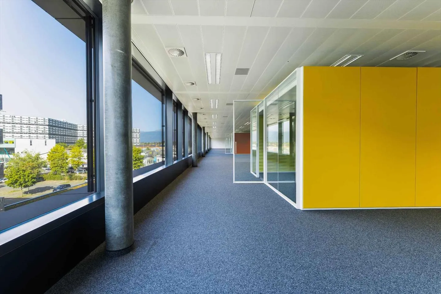 Magnifico spazio amministrativo di 526 m2 in un edificio recente. - Foto 5 di 8