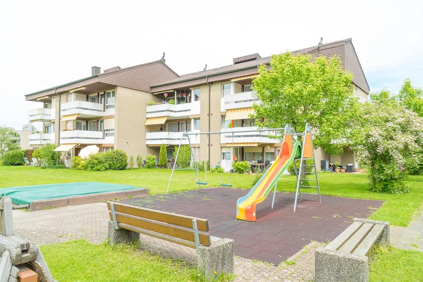 Superbe appartement familial avec patio - Photo 8 sur 9