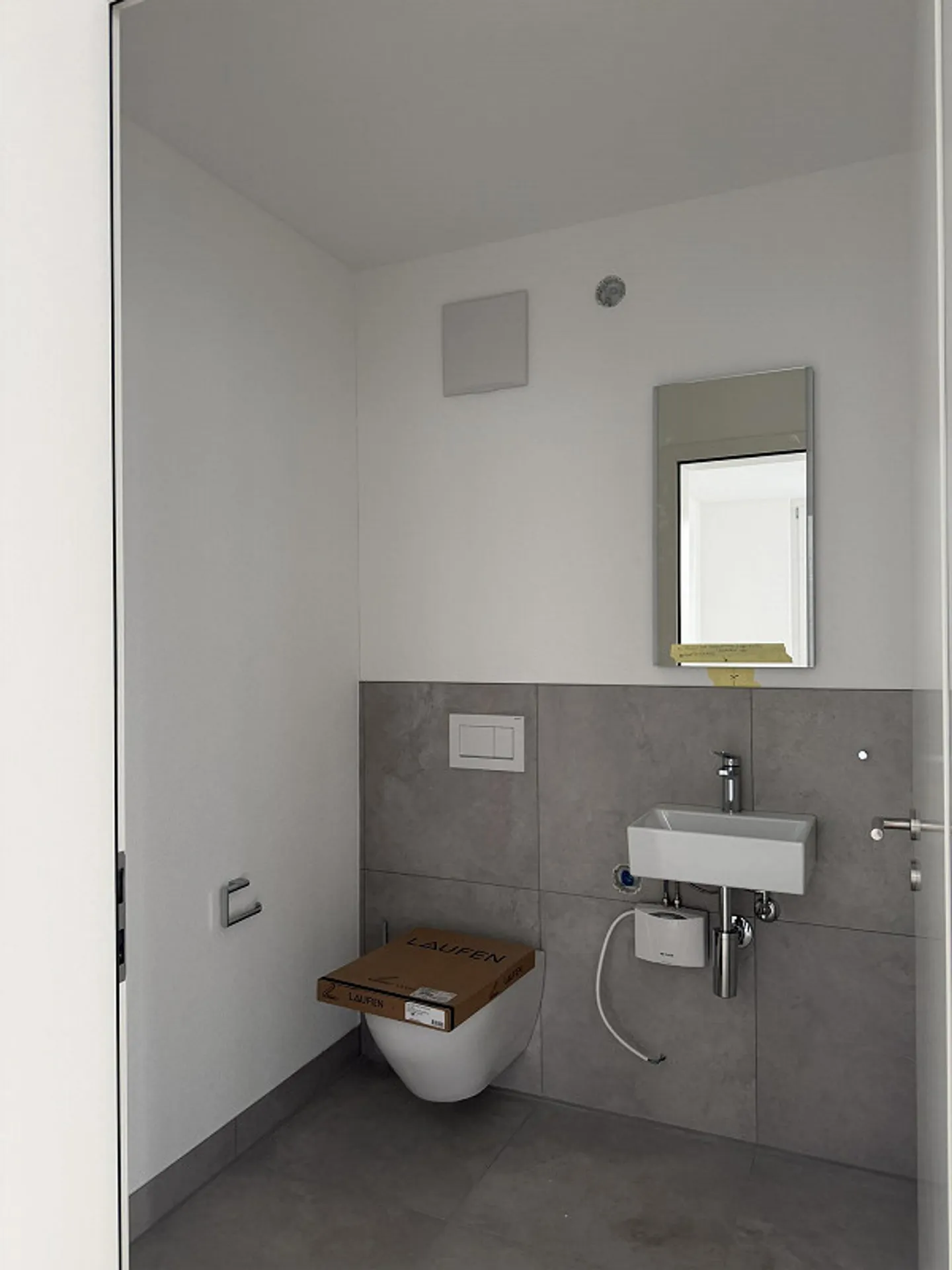 Espace de vente à louer - Photo 5 sur 5