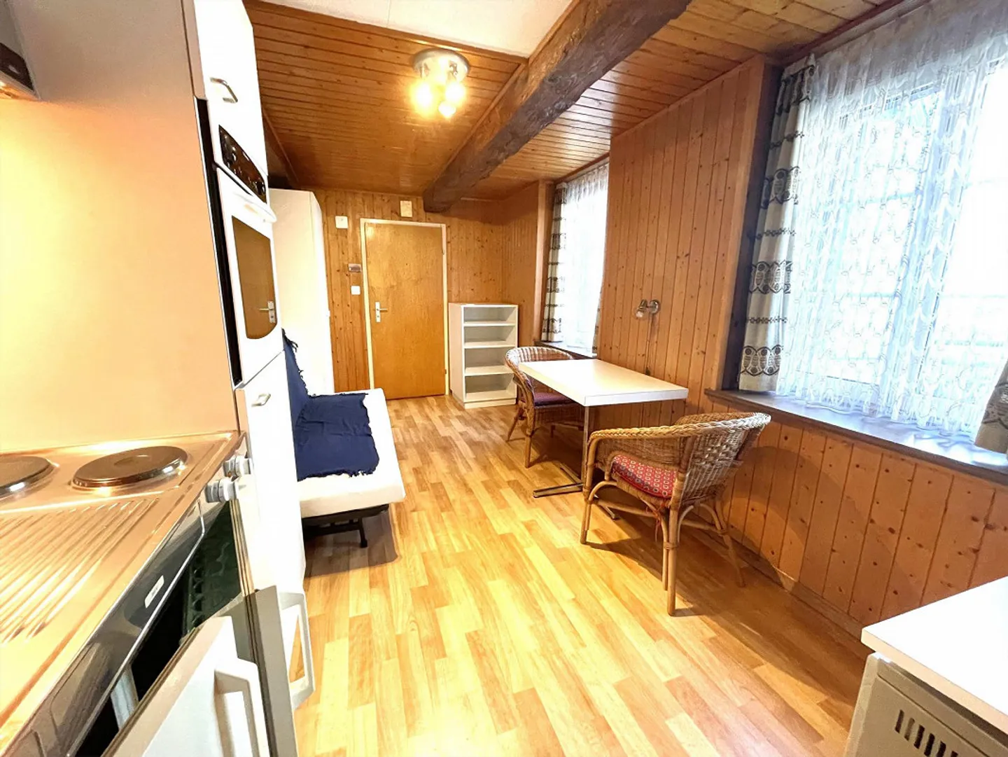 Monolocale arredato con angolo cottura e doccia/WC in centro - Foto 1 di 5