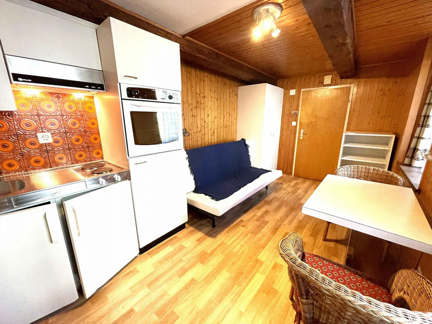 Monolocale arredato con angolo cottura e doccia/WC in centro - Foto 5 di 5