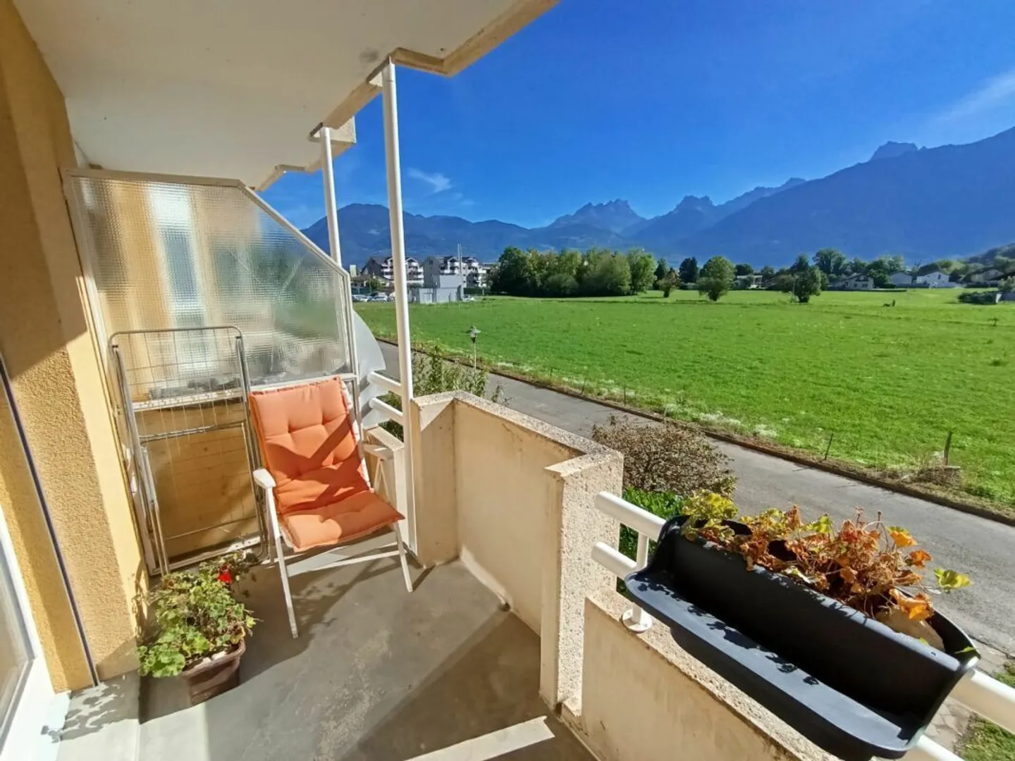 Sehr schöne 4,5 Zimmer - Mietübernahme - Foto 1 von 7