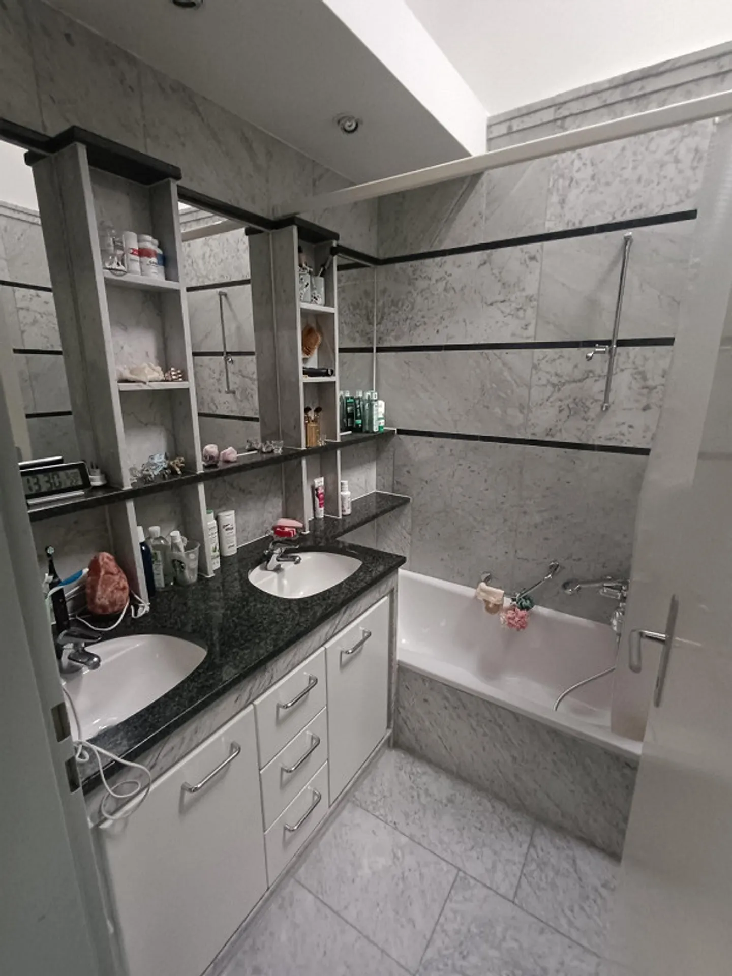 Casa bifamiliare ad Arlesheim in una posizione tranquilla - Foto 4 di 4