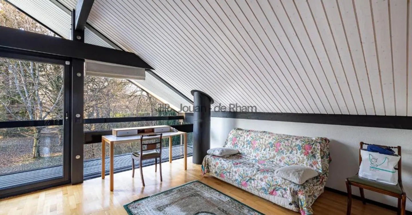 Superb bright house on the edge of the Geneva Golf Club - Photo 5 of 8