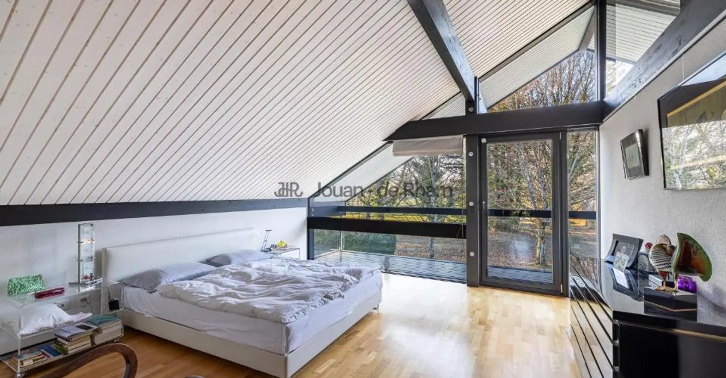 Superb bright house on the edge of the Geneva Golf Club - Photo 6 of 8