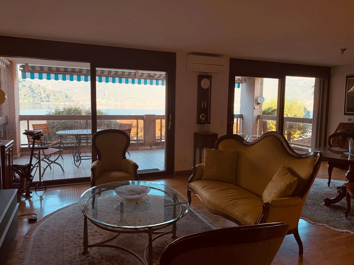 LUGANO - MAROGGIA Schönes 4.5-Zimmer-Apartment direkt am See - Foto 3 von 8