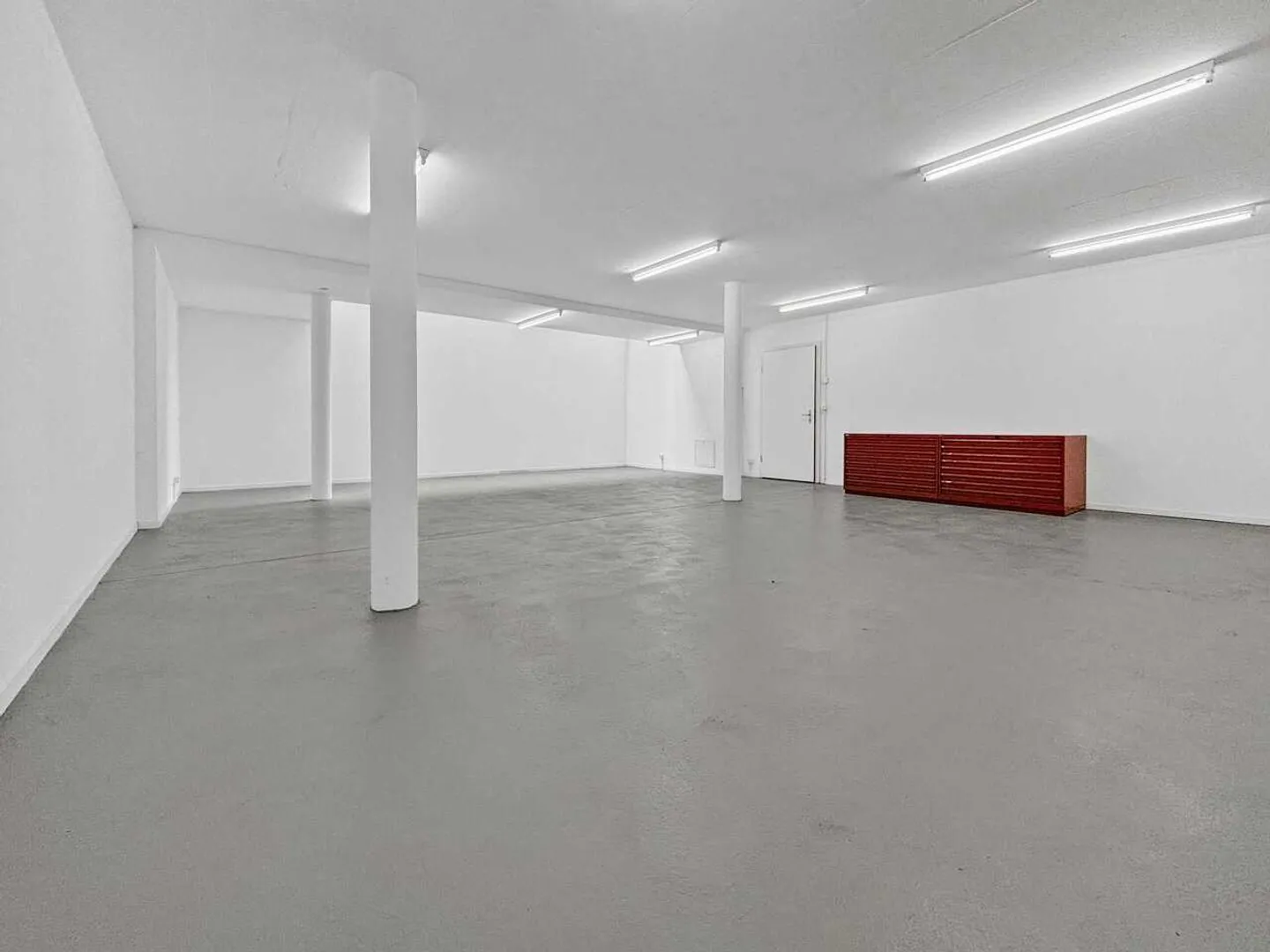 Espace commercial polyvalent à Ittigen - Photo 1 sur 11