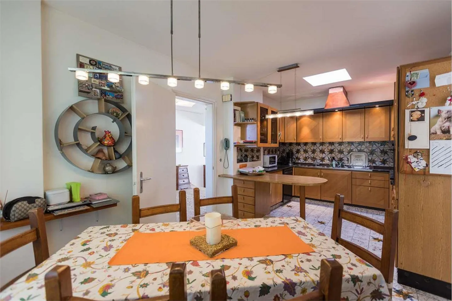 Apartment with 5.5 rooms and private garden - Photo 13 of 13