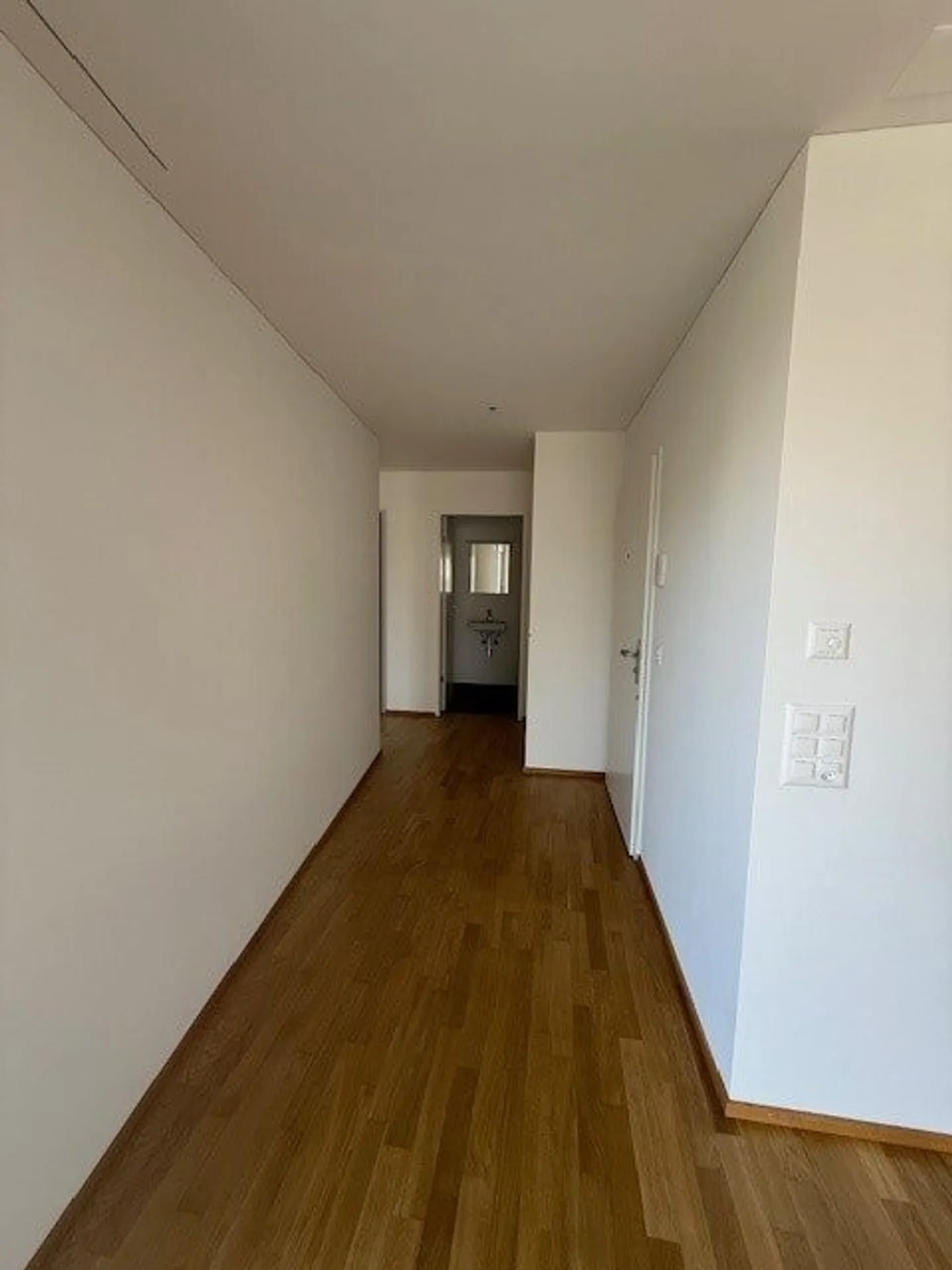 Esclusivo appartamento attico di 3,5 stanze con grande terrazza - Foto 2 di 10