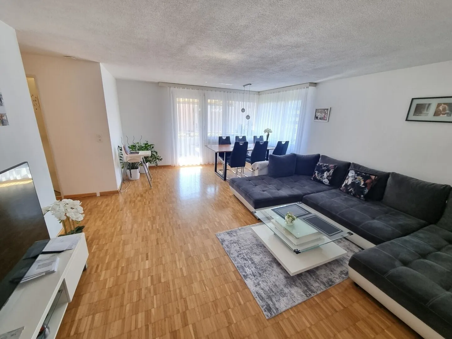 Geräumige Wohnung für Familien - Foto 3 von 8