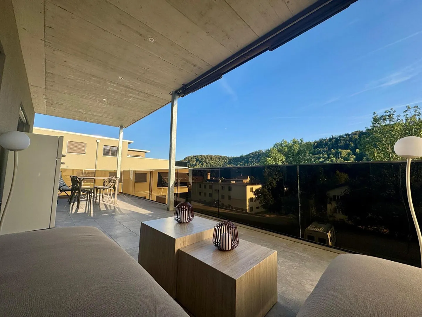 Spacieux avec confort et vue dégagée ! - Photo 1 sur 12