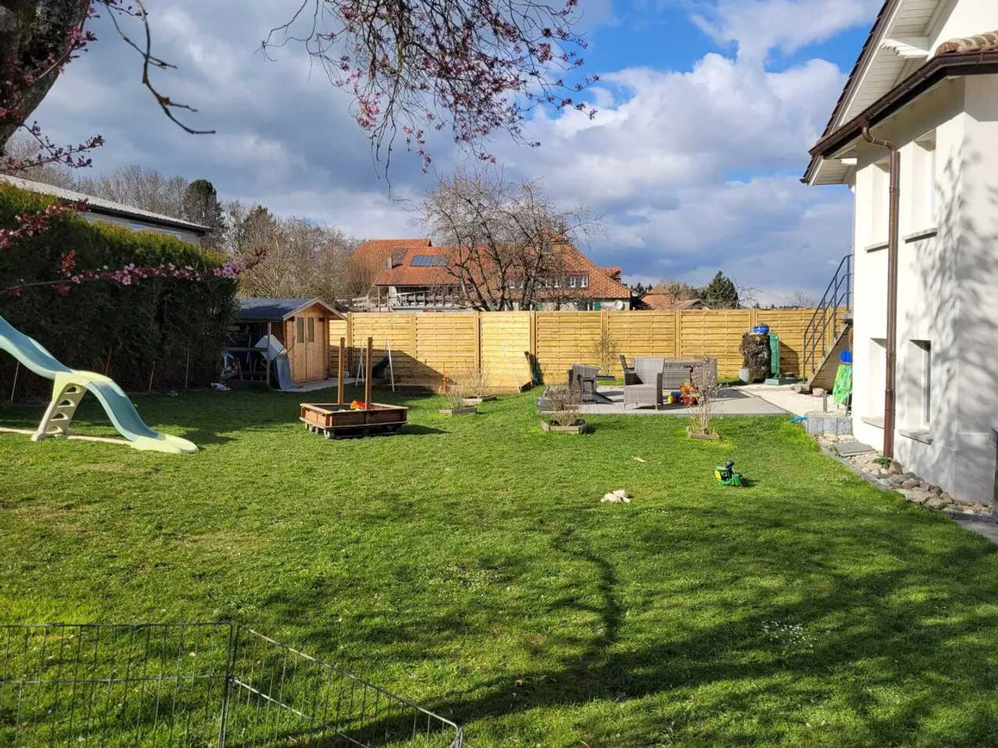 Wunderschönes Einfamilienhaus mit zwei Wohnungen - Foto 21 von 22