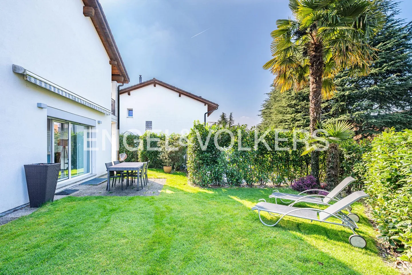 Maison familiale à Montagnola avec jardin lumineux - Photo 1 sur 13