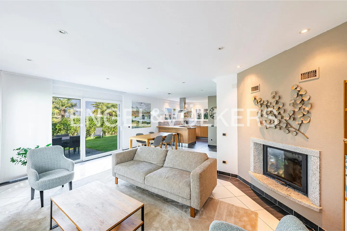 Maison familiale à Montagnola avec jardin lumineux - Photo 2 sur 13