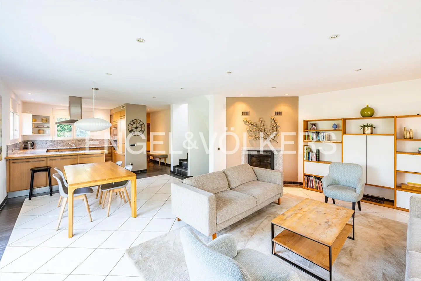 Maison familiale à Montagnola avec jardin lumineux - Photo 3 sur 13