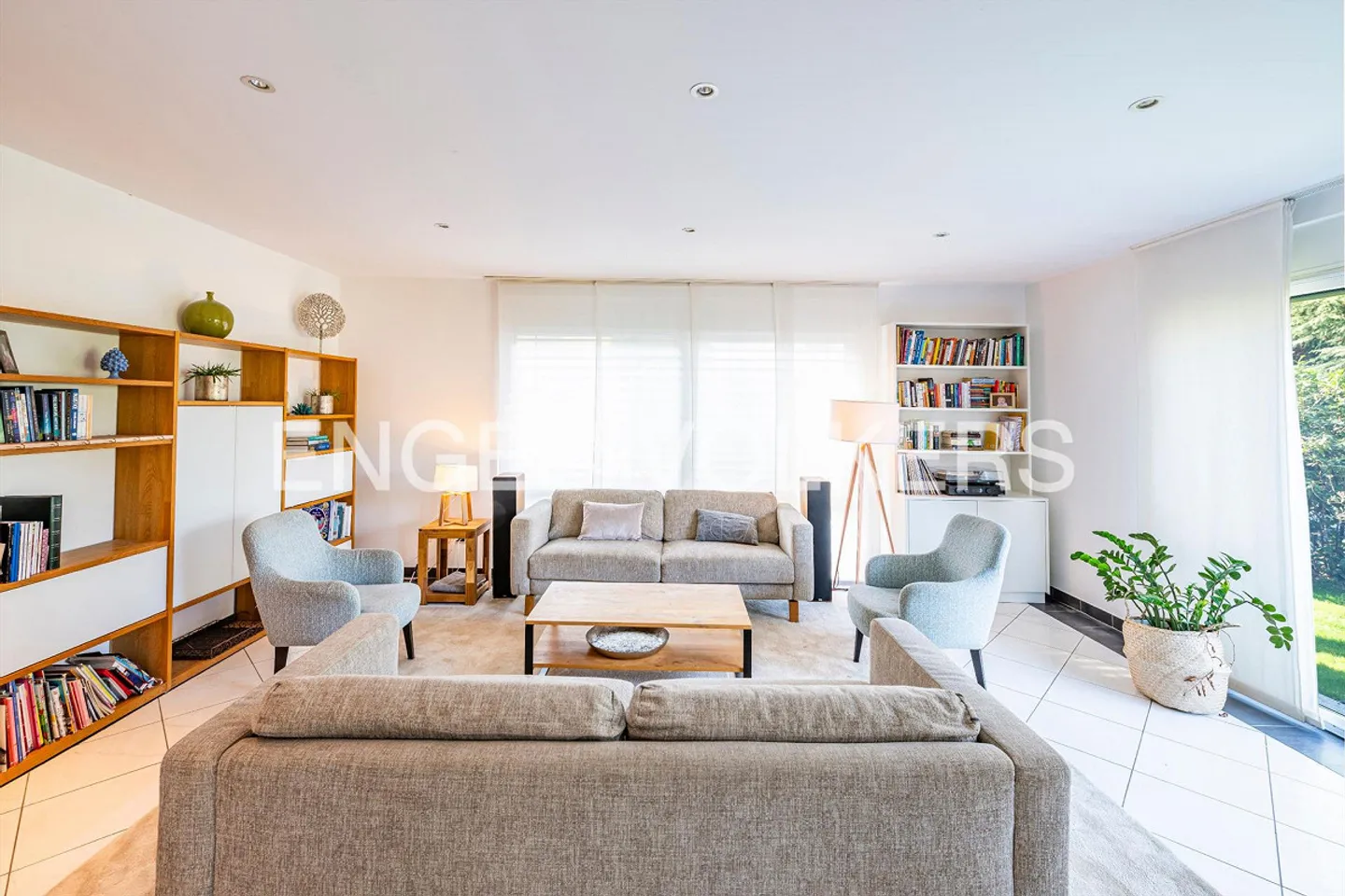 Maison familiale à Montagnola avec jardin lumineux - Photo 4 sur 13