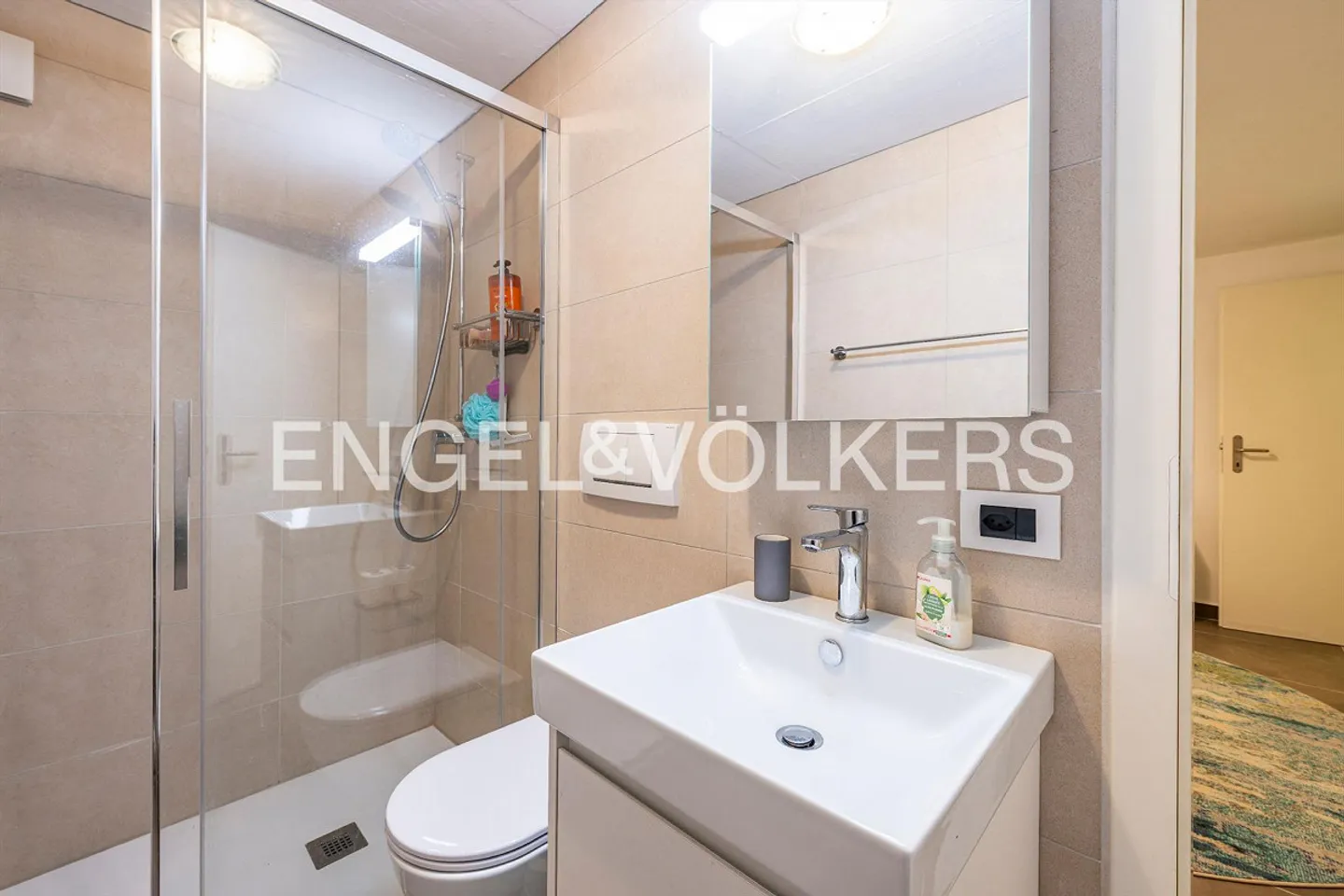 Maison familiale à Montagnola avec jardin lumineux - Photo 11 sur 13