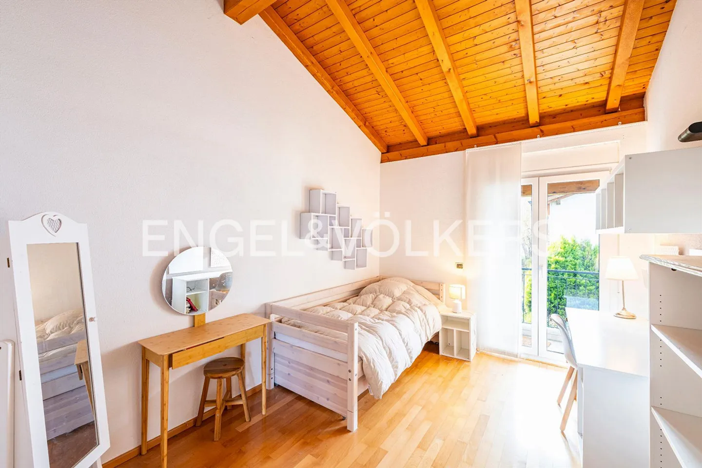 Maison familiale à Montagnola avec jardin lumineux - Photo 7 sur 13