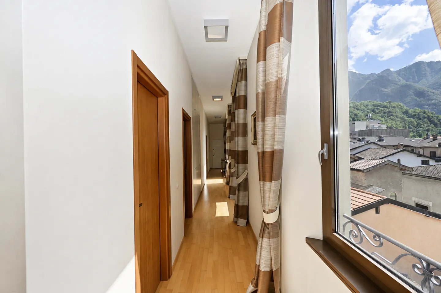 Penthouse Élégant Directement sur les Rives du Lac de Lugano - Photo 20 sur 21