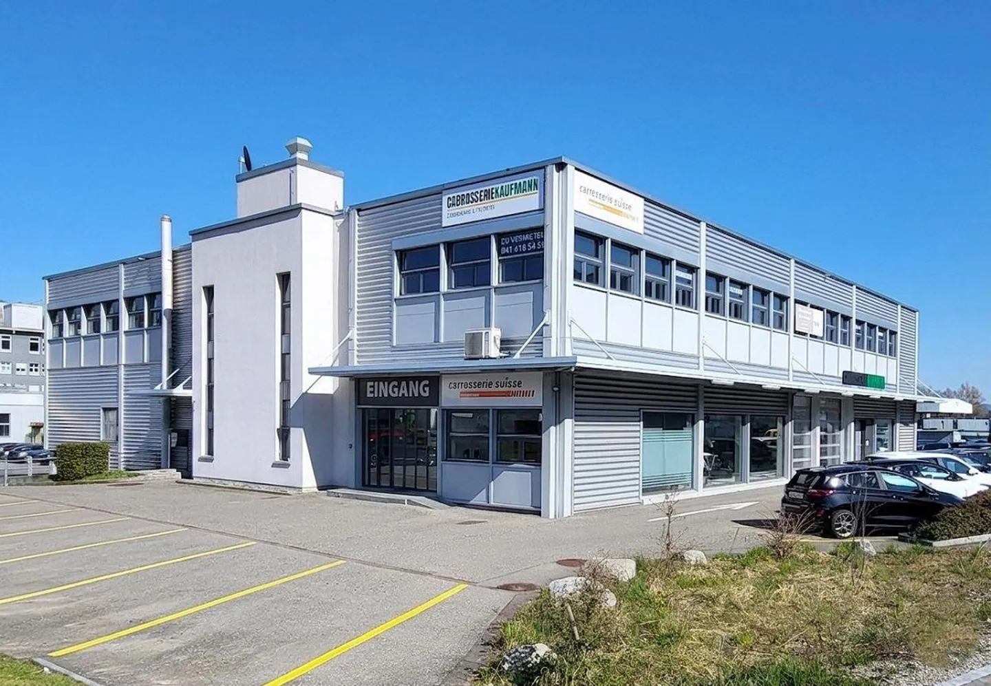 Spazio commerciale attraente con molta luce naturale! - Foto 1 di 10