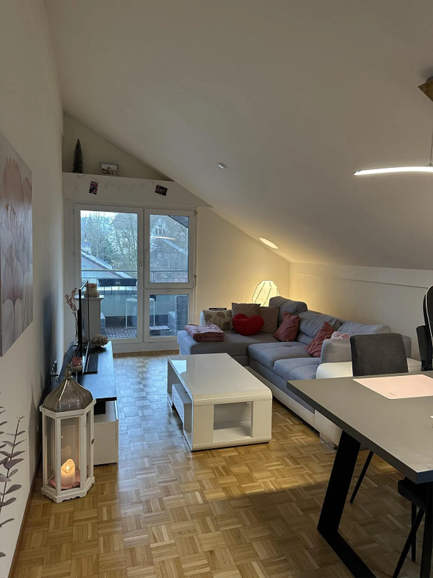 Appartamento mansardato 2.5 - Foto 1 di 9