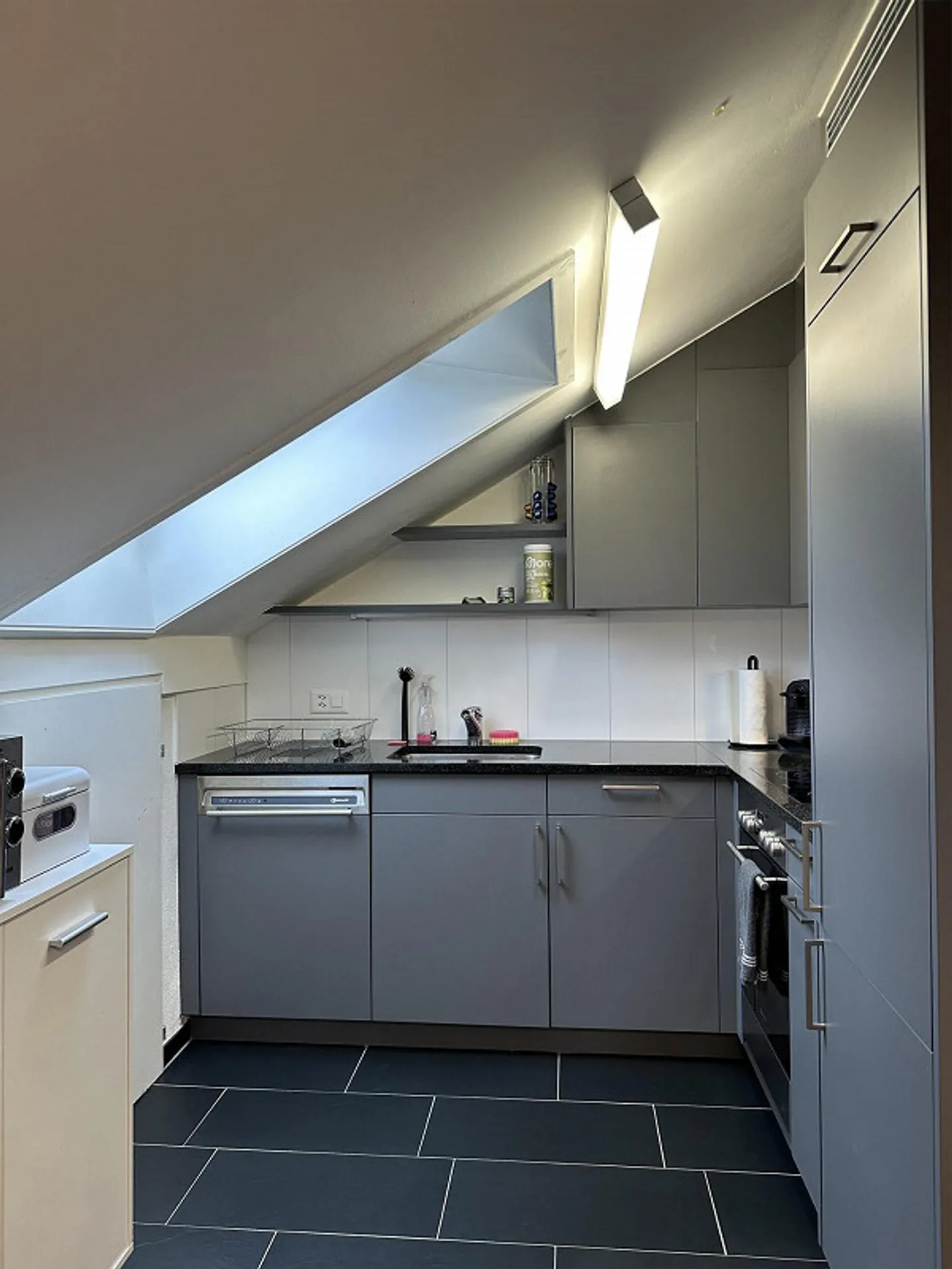 Appartamento mansardato 2.5 - Foto 3 di 9